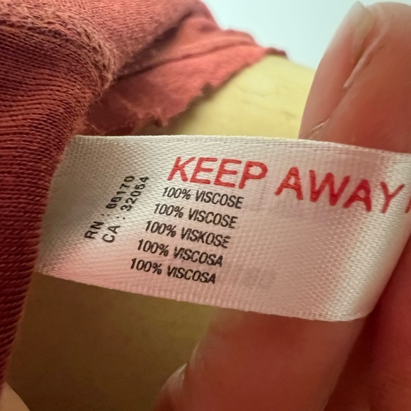 Free People women’s short sleeve body suit large rose color - Picture 6 of 7